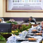 Bahas Isu Strategis, Gubernur Khofifah Kumpulkan Kepala Daerah se-Bakorwil I Madiun