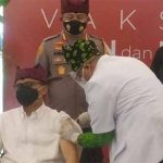 bupati anas vaksinasi