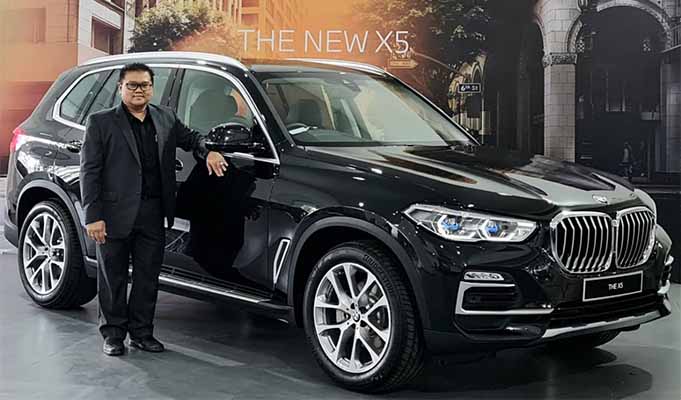 BMW Astra Rilis New BMW X5 Mobil dengan Kaya Fitur