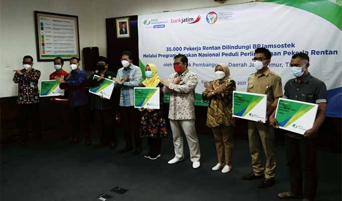 35 ribu Pekerja Rentan di Jatim Dilindungi GN Lingkaran BPJAMSOSTEK