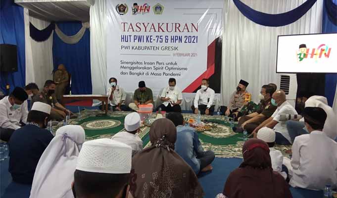 PWI Gresik Vaksinasi Pertama Bagi Jurnalis