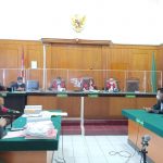 Kasus Salah Transfer BCA, Ardi Pratama Divonis 12 Bulan Penjara sidang bca majelis