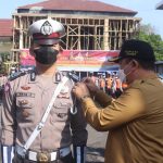 bupati jember pasang embed di polisi
