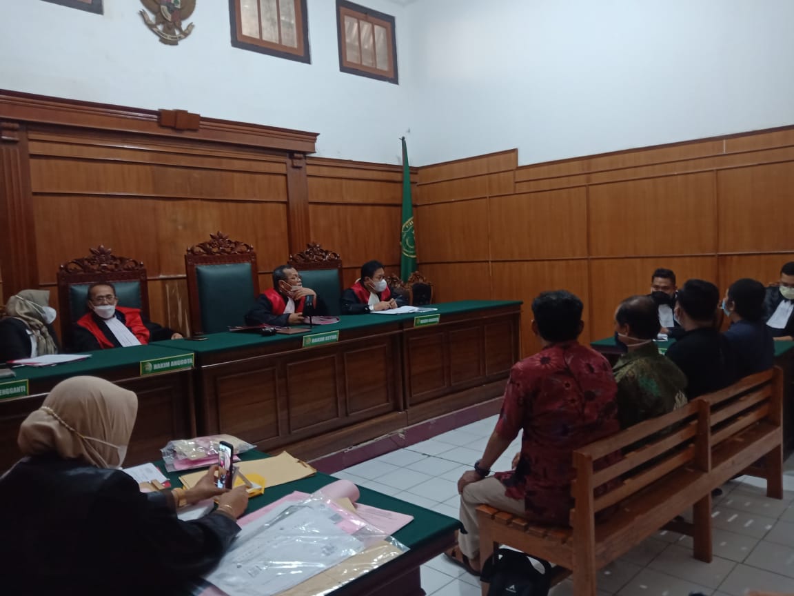 Oknum PNS Pemkot Surabaya Diadili