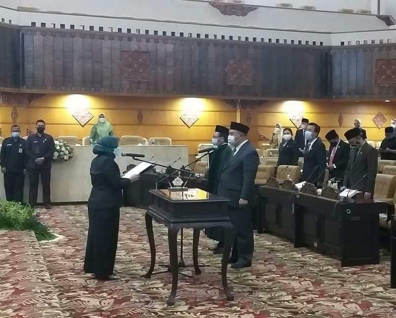 Gantikan Alm Chusainuddin, Erjik Bintoro Resmi Dilantik Anggota DPRD Jatim