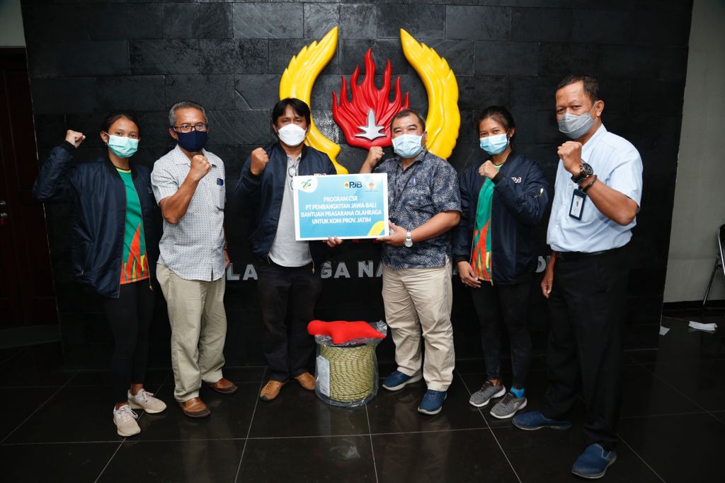 PJB Bantu Prasarana Olahraga KONI Jatim