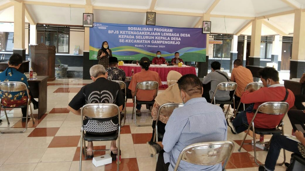 BPJAMSOSTEK Edukasi Program ke Seluruh Kades se Kec. Gampengrejo, Kediri 2 BPJAMSOSTEK Edukasi Program ke Seluruh Kades se Kec. Gampengrejo, Kediri
