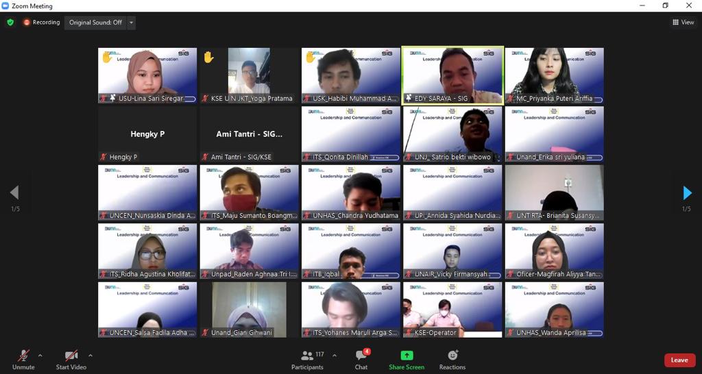 SIG Beri Beasiswa 8 Mahasiswa Berprestasi ITS Surabaya