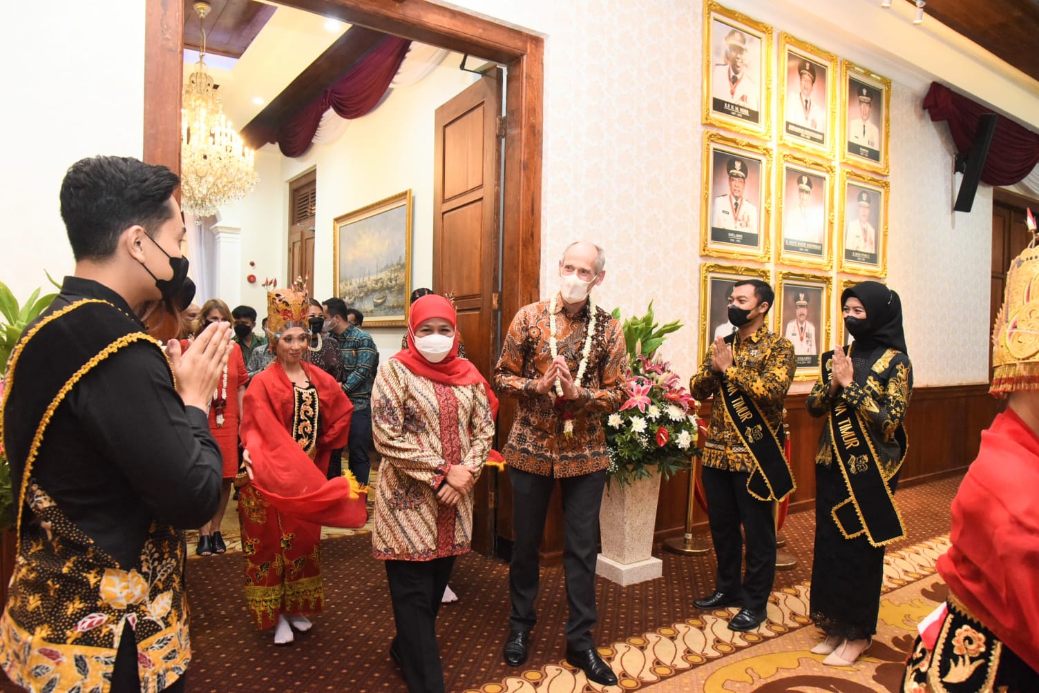 Gubernur Jawa Timur Khofifah Indar Parawansa menerima kunjungan Dubes Belanda, Mr Lambert Grijns di Grahadi Surabaya. (Ist)