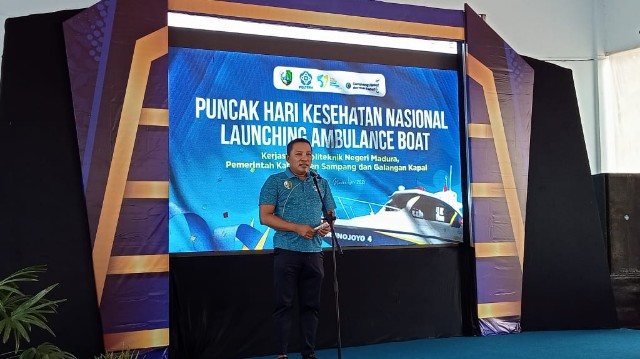 Bupati Sampang Launching Ambulance Boat Pusling Laut