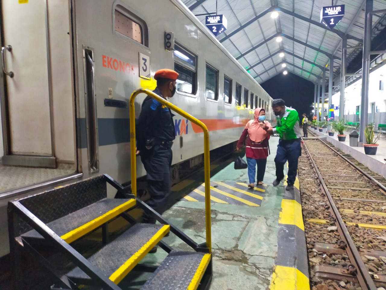 KAI Jember Tolak 1.410 Penumpang, Ini Alasannya