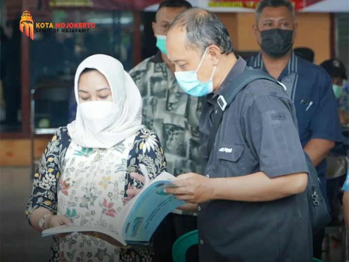 Wali Kota Mojokerto Mantapkan Infrastruktur Drainase di Kelurahan Blooto dan Miji