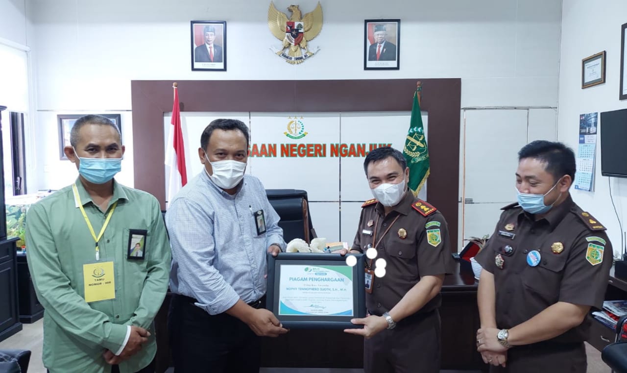 Kejari Kota Kediri & Nganjuk Raih Penghargaan dari BPJS Ketenagakerjaan 1