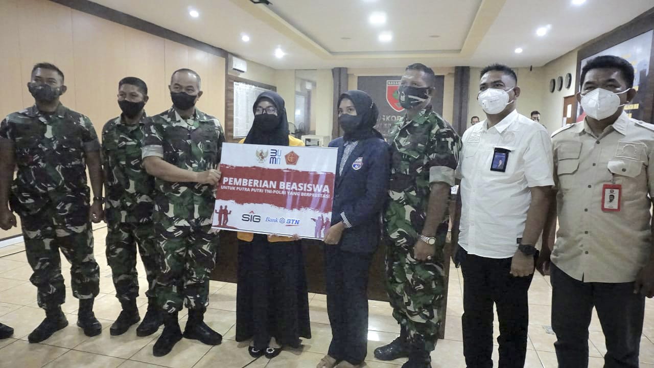 SIG Beri Beasiswa Ratusan Mahasiswa Putra-Putri TNI di Sulsel & DKI