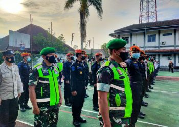 PT. KAI Daop) 9 Jember, Jawa Timur saat apel gelar pasukan posko angkutan lebaran 1443 Hijriah, Jumat (22/4/2022). (foto : Lilik)