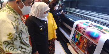 Khofifah: Pameran SPE Pembuka Pintu Bagi UMKM Dibidang Printing & Grafika