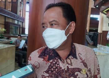 Libatkan Semua Elemen, Komisi B DPRD Jatim Minta Pemerintah Beri Edukasi Soal Penyakit PMK 1 Libatkan Semua Elemen, Komisi B DPRD Jatim Minta Pemerintah Beri Edukasi Soal Penyakit PMK