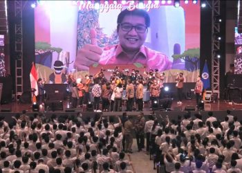 Khofifah & Maruarar Sirait Bekali Maba UK Petra Wawasan Kebangsaan