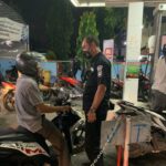 Patroli di SPBU, Polres Gresik Akan Tindak Tegas Penyalahgunaan BBM Bersubsidi IMG-20220904-WA0029