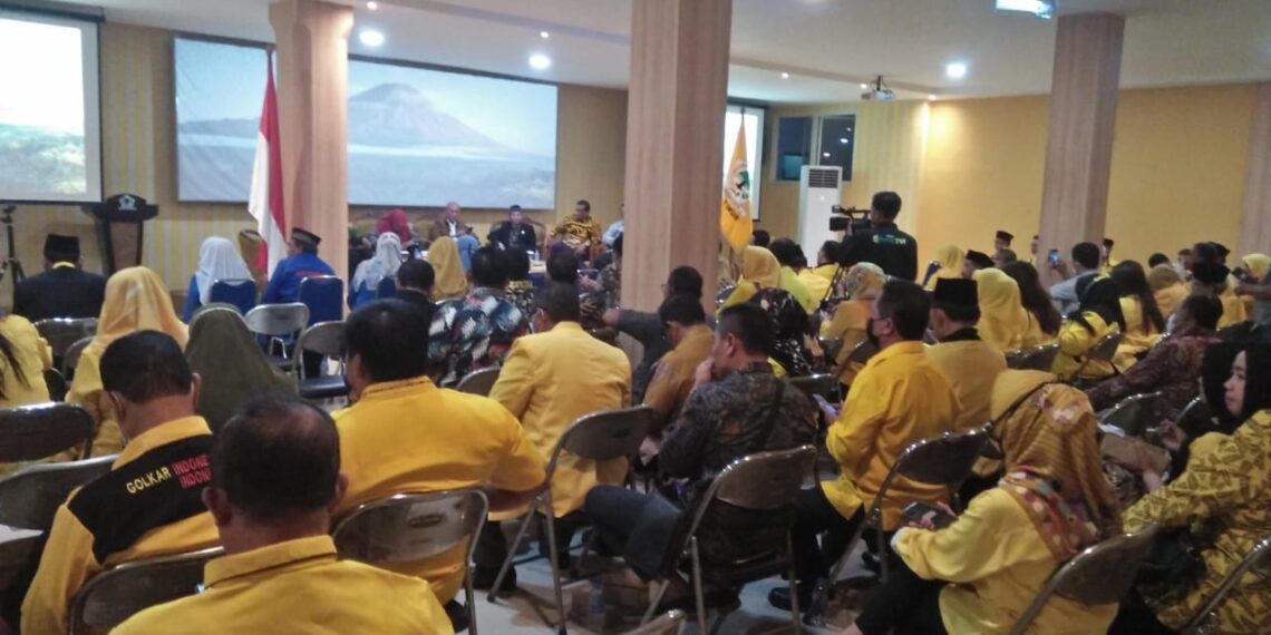 Golkar Jatim saat Gelar FGD Bahas Sisdiknas.