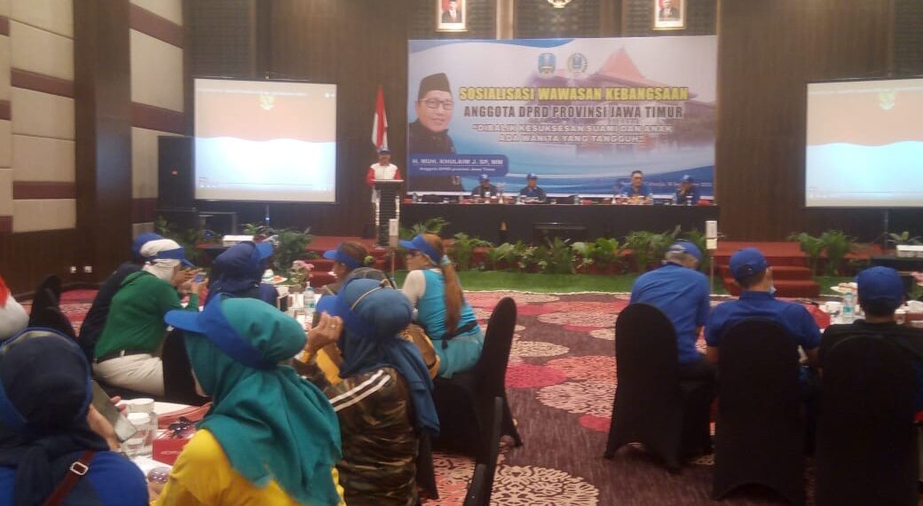 Anggota DPRD Jatim H .Khulaim Junaidi saat gelar wawasan kebangsaan