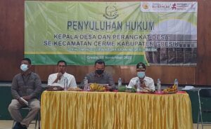 Melalui Program Jaksa Peduli Desa, Kejari Gresik Lakukan Penyuluhan Hukum Untuk Kades dan Perangkat se Kecamatan Cerme 1