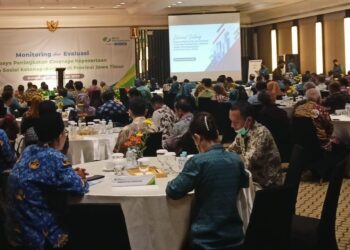 BPJamsostek Kanwil Jatim bersama Pemprov Jatim menggelar monev upaya peningkatan coverage kepesertaan Jamsostek di Jatim, Kamis (17/11/2022) di hotel Bumi Surabaya.