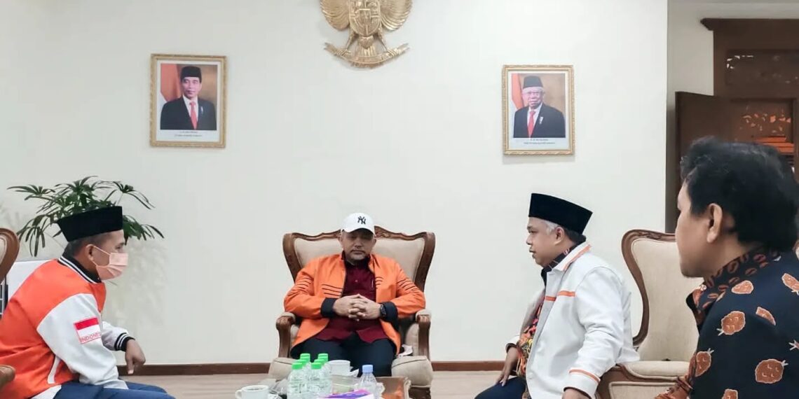 Ketua DPW PKS Jatim Irwan Setiawan