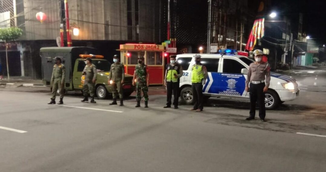 Surabaya Bergerak Berantas Gangster dan Tawuran, Eri Cahyadi: Beberapa Sudah Ditangkap 1 Eri Cahyadi minta masyarakat untuk segera melaporkan ke Command Center (CC) 112 jika melihat gerombolan orang atau pemuda yang terindikasi akan melakukan tindakan tawuran atau balapan liar. (ist)