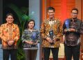 Senior Manager of External Communication SIG, Novi Maryanti (2 kiri) menerima penghargaan  kategori Dividen Untuk Negara dari Metro TV pada acara Kenduri Untuk Negeri BUMN Berprestasi di Jakarta, Minggu (4/12/2022). (ist)
