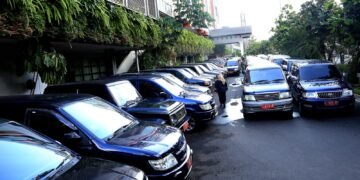 Mulai 2023, Kendaraan Dinas Pemkot Surabaya Gunakan Listrik