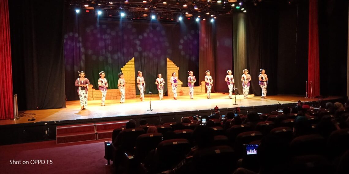 Jelang malam pergantian tahun, warga akan di suguhi hiburan kesenian tradisional, mulai Ketoprak, Reog, Musik Akustik, Ludruk & Wayang Kulit di komplek Balai Pemuda & Alun-alun Surabaya mulai pukul 15.00 - 22.00 WIB. (ist)