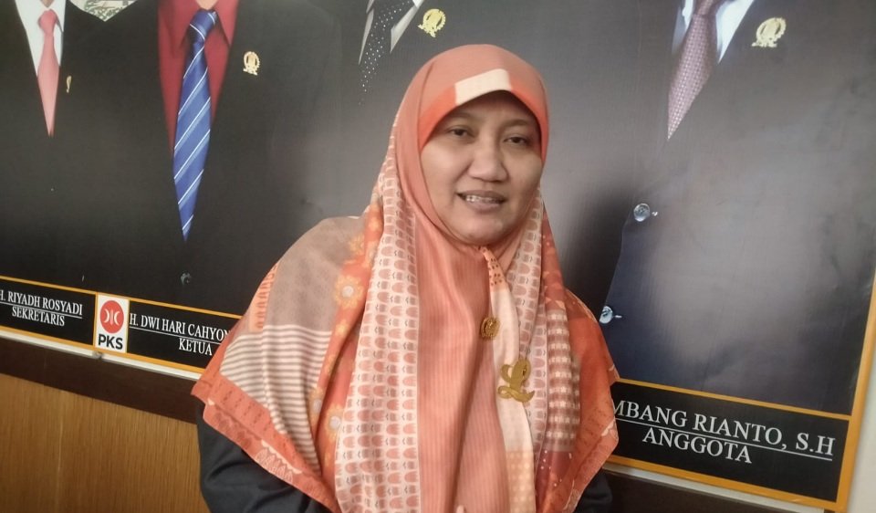 BUMD Mandul, Komisi C Minta Segera Dievaluasi 1 Anggota Komisi C DPRD Jatim Hj.Lilik Hendarwati