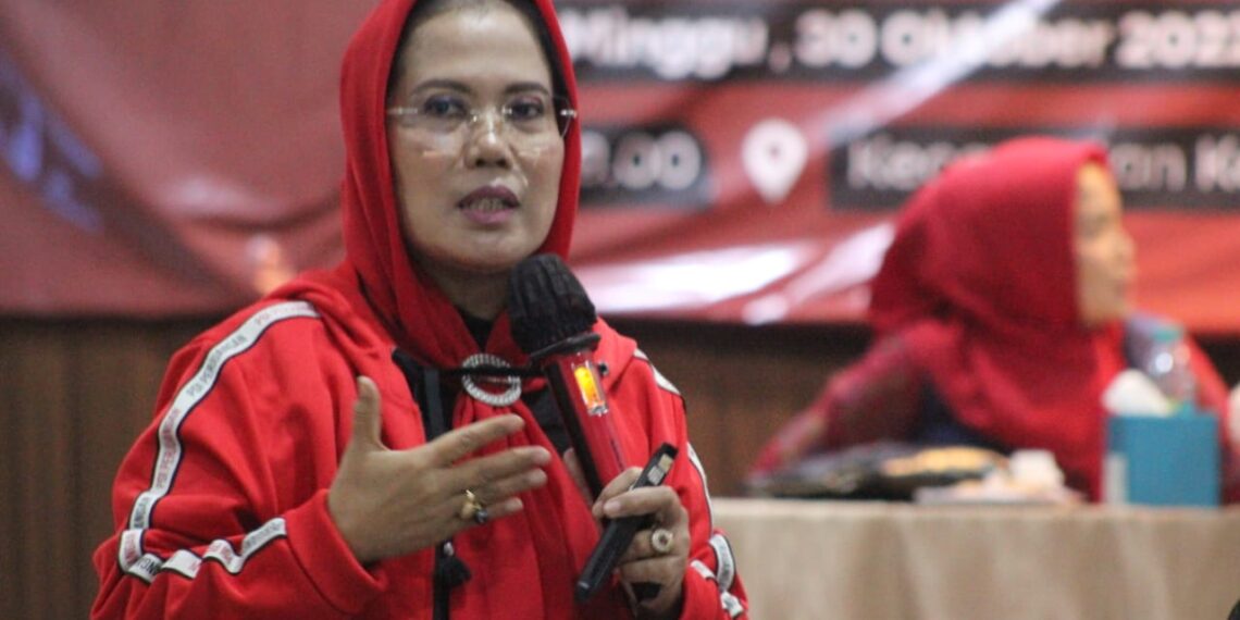 Dukung Perpanjangan Masa Jabatan Kepala Desa, Sri Untari: Kita Ingin Desa Menjadi Tamansari Pancasila 1 Ketua Fraksi PDIP DPRD Jatim Sri Untari Bisowarno.