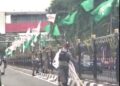 Satpol PP Surabaya terkesan tebang pilih turunkan bendera Partai Gerindra