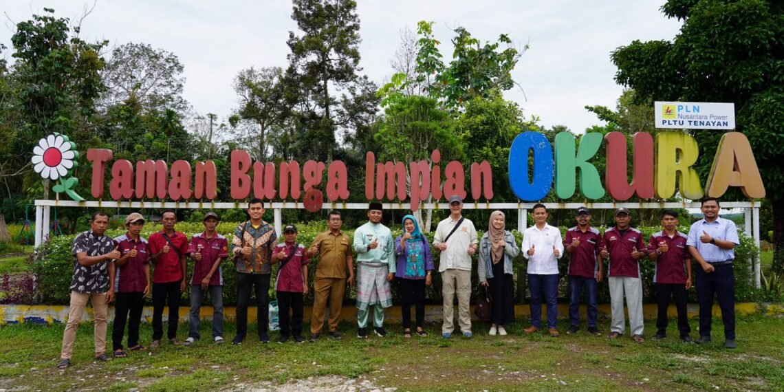Taman Bunga Okura berhasil membantu UMKM lokal sebanyak 7 kepala keluarga yang mendirikan kios. (ist)