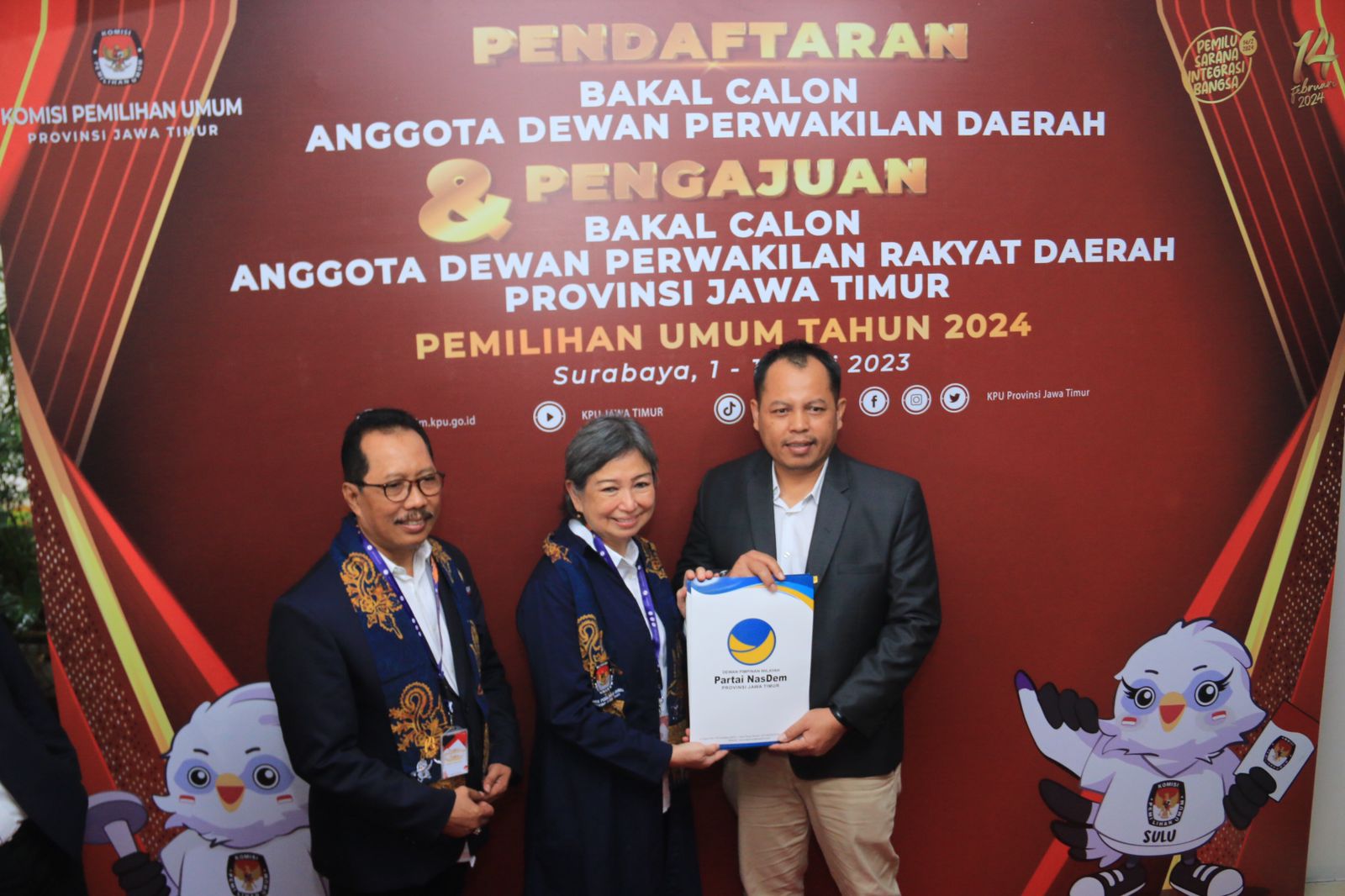 Daftar ke KPU, NasDem Jatim: Calon Legislatif Kita Baik dan Amanah 1