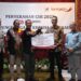 Terangkan Pulau Kangean Lewat CSR PJU Solar Cell dari Bank Jatim