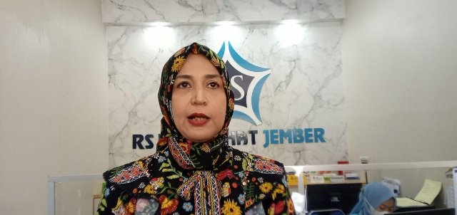 dr. Hj. Faida, MMR : Pertamakalinya RS Bina Sehat Dilegasi Saudi Arab Untuk Seleksi Didaerah 1 Direktur RS Bina Sehat, dr. Hj. Faida, MMR