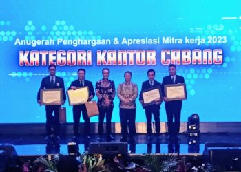 Prihatin Harga Daging Ayam Melonjak, Daniel Rohi: Pemerintah Harus Subsidi Harga Pakan Ternak