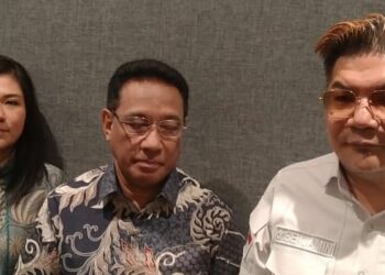 Ketua KESIRA Jatim : Bidan Garda Depan Tekan Kematian Ibu dan Bayi