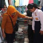 Wawali Surabaya Armuji Ingatkan Sekolah Tak Wajibkan Siswa Beli Seragam