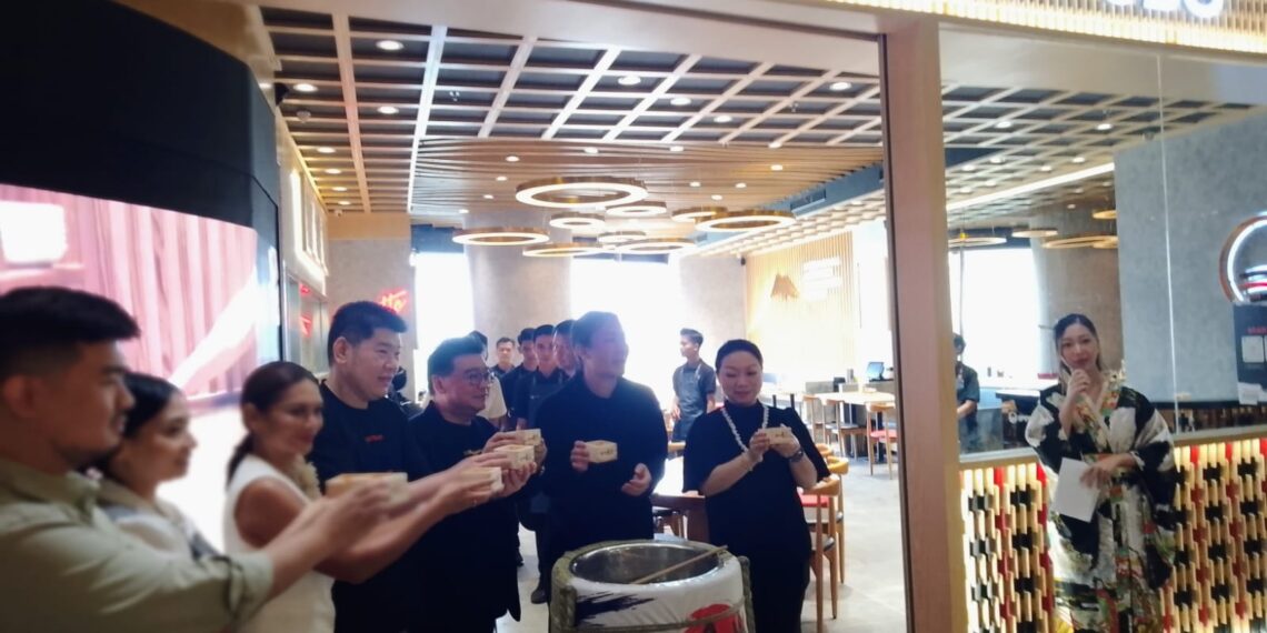 Opening IPPUDO, restoran ramen Jepang di Mal Pakuwon Surabaya, Jatim, Selasa (8/8/2023). (foto2: hari)