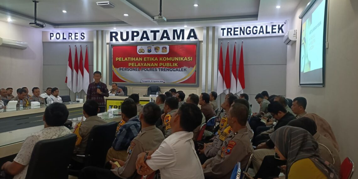 Wujudkan profesionalisme SDM, Polres Trenggalek Gelar pelatihan etika komunikasi