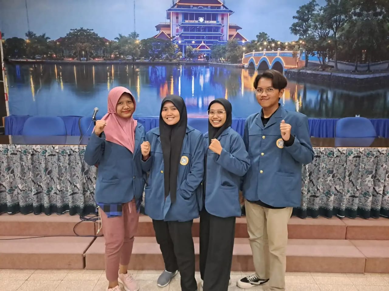 Mahasiswa Unair Sulap Daun Pecut Kuda Jadi Obat Sakit Tenggorokan 1