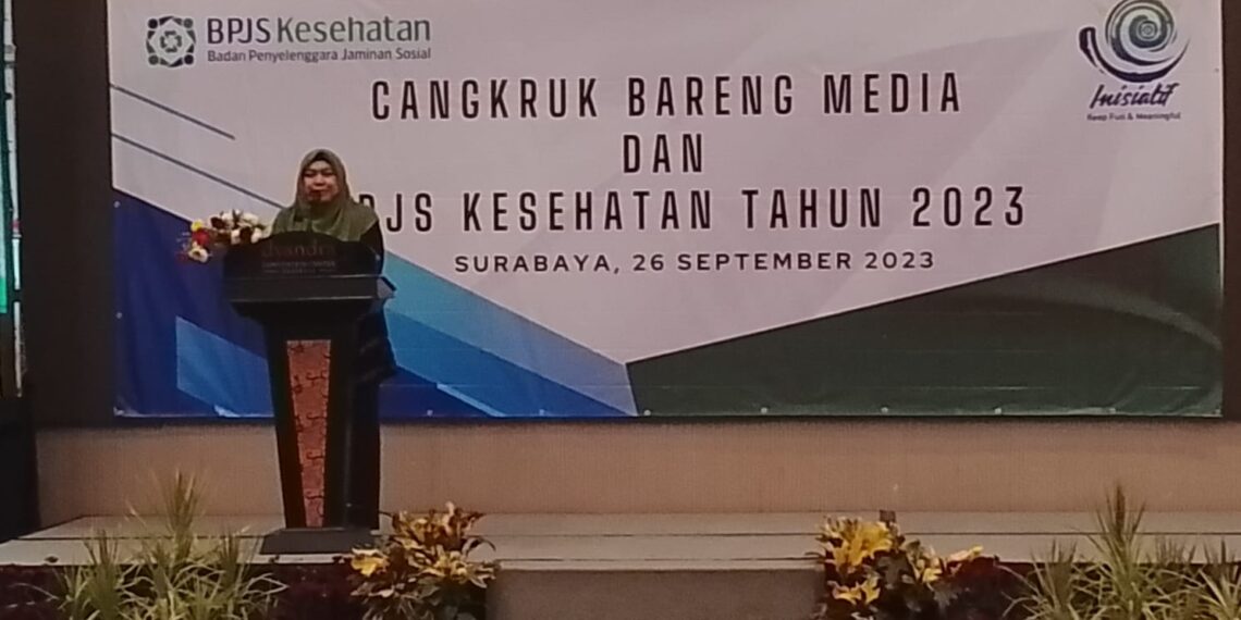 Kepala BPJS Kesehatan Cabang Surabaya Hermina Agustin Arifin saat media gathering di Dyandra Convention Center Surabaya, Selasa (26/9/2023). (foto: hari)