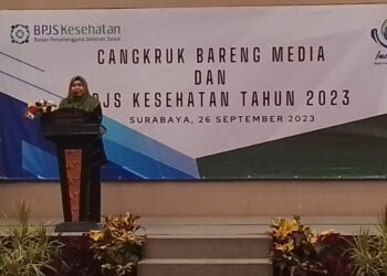 Kepala BPJS Kesehatan Cabang Surabaya Hermina Agustin Arifin saat media gathering di Dyandra Convention Center Surabaya, Selasa (26/9/2023). (foto: hari)