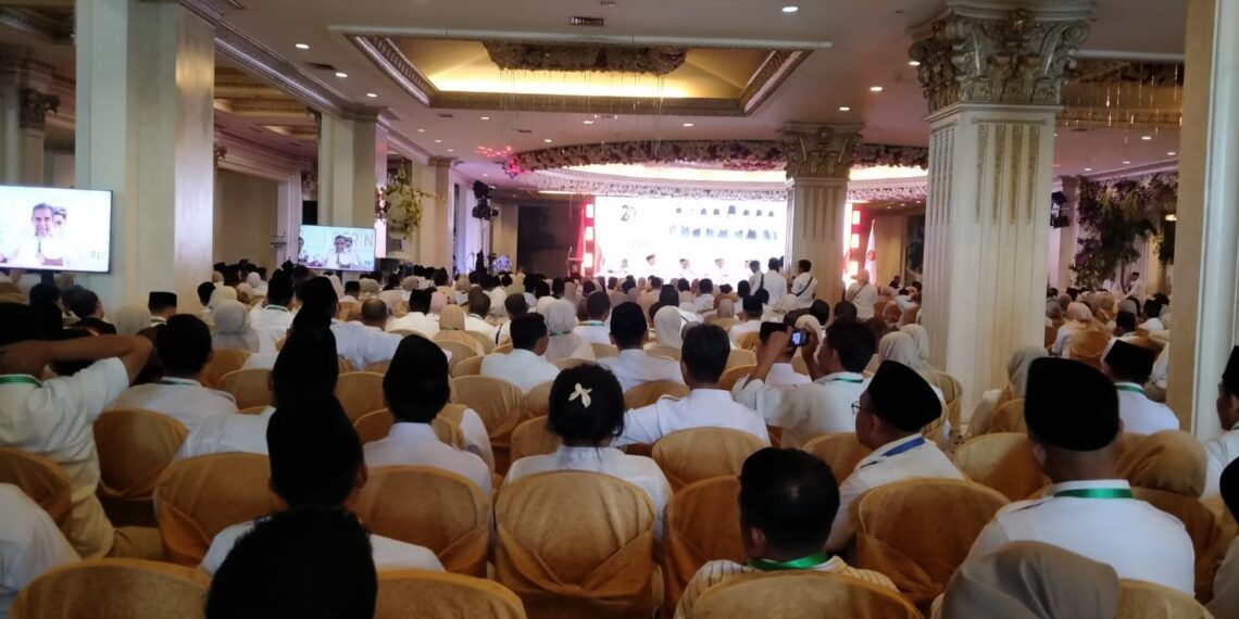 Gerindra Jatim Beri Bekal Calegnya Untuk menangkan Prabowo Gibran 1 DPD Gerindra Jatim saat beri pembekalan kepada para Calegnya