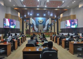 Suasana Paripurna DPRD Kabupaten Pasuruan untuk persetujuan Raperda APBD 2024.