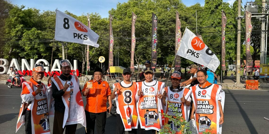 PKS Jatim Kampanye Perjuangkan Pangan Murah Kerja Gampang Sehat Muda 1 ketua DPW PKS Jatim Irwan Setiawan